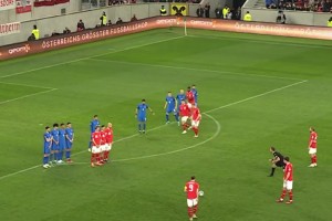圓月彎刀！薩比策在國家隊打入的精彩任意球