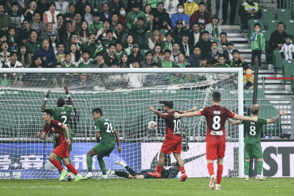 武磊再創輝煌連續進球領銜上海海港豪取勝利